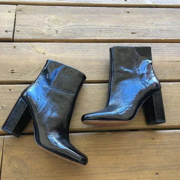 Vince camuto dannia bootie sale